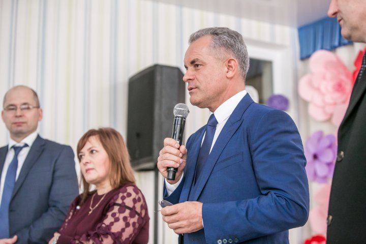 Fapte bune la Nisporeni. Vlad Plahotniuc a vizitat grădinița renovată "Povestea" 