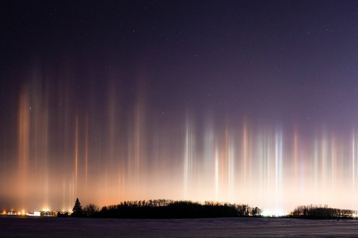 UIMITOR! Acest fenomen este observat rar în Canada, parcă este desprins de realitate (FOTO)