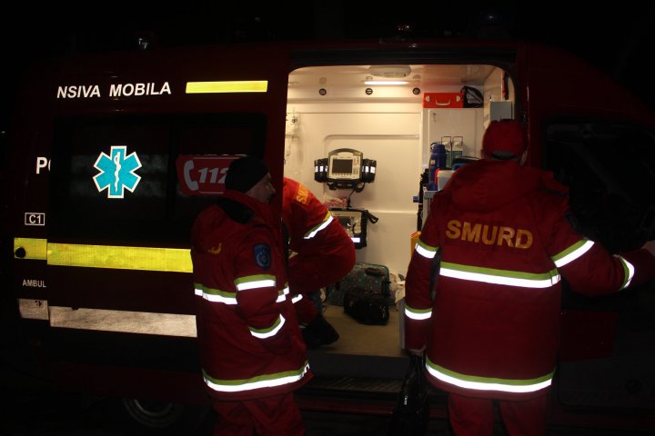 Doi copii în vârstă de trei luni născuți prematur la Kiev, aduși la Chișinău cu un echipaj SMURD