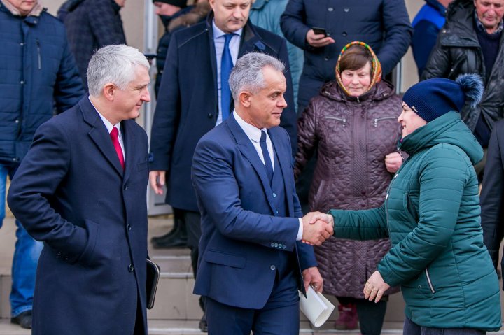 Planuri pentru Nisporeni. Vlad Plahotniuc a discutat cu oamenii despre așteptările lor 