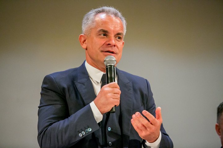 Planuri pentru Nisporeni. Vlad Plahotniuc a discutat cu oamenii despre așteptările lor 