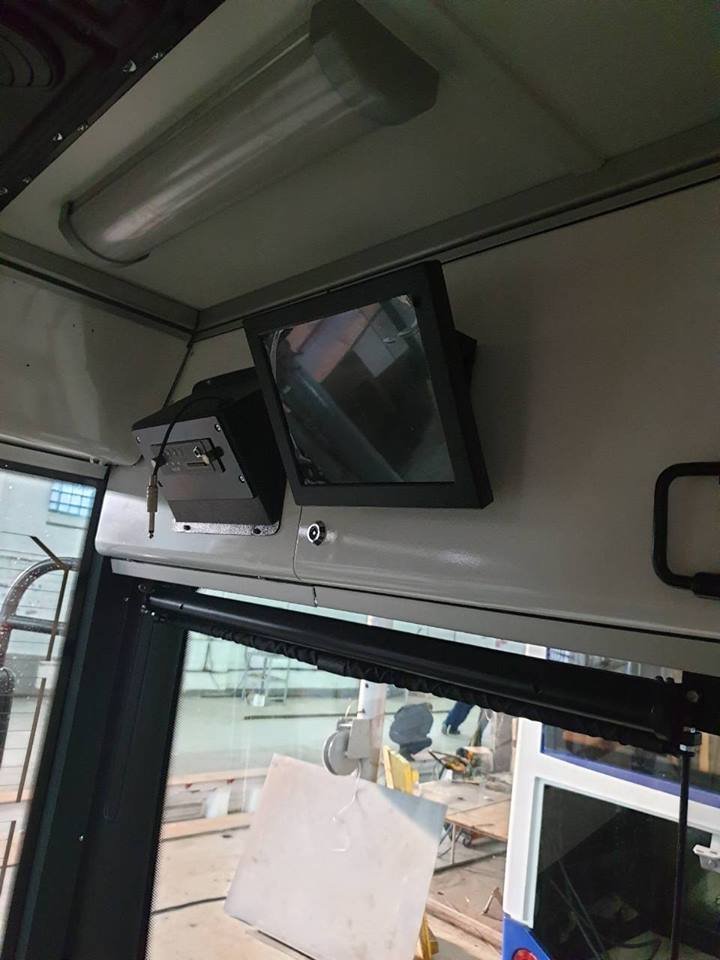 În transportul public din Capitală vor fi instalate camere video şi prize USB (FOTO)