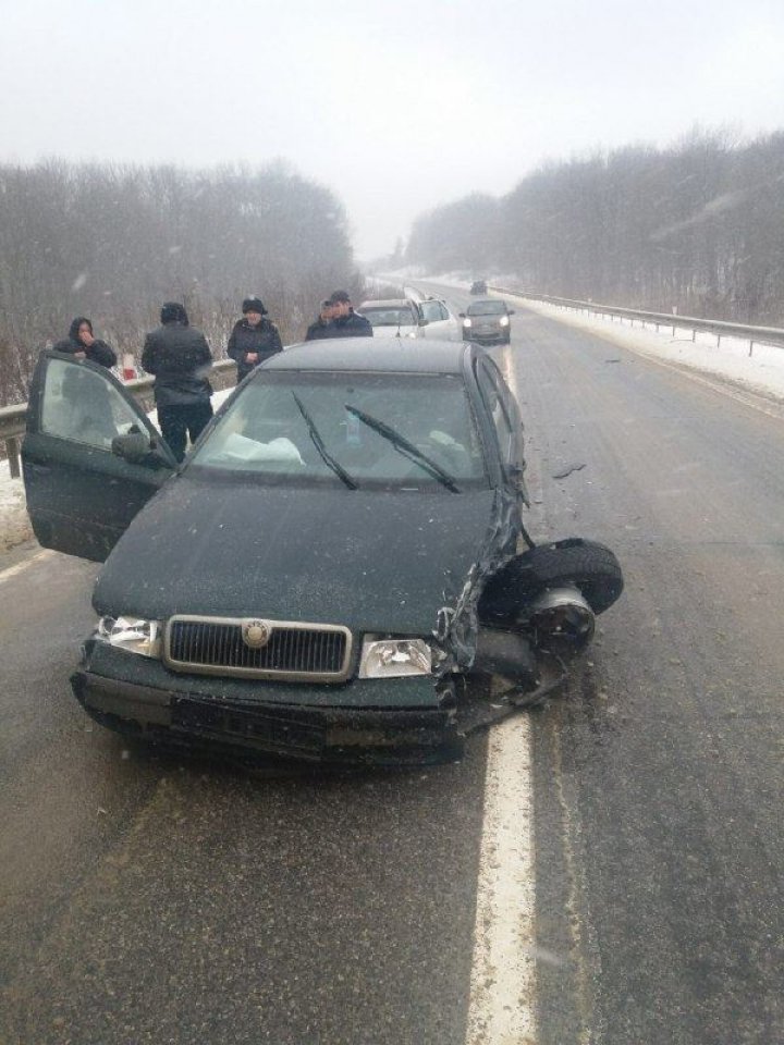 Încă un accident cu o maşină din coloana oficială a lui Igor Dodon (FOTO EXCLUSIV)