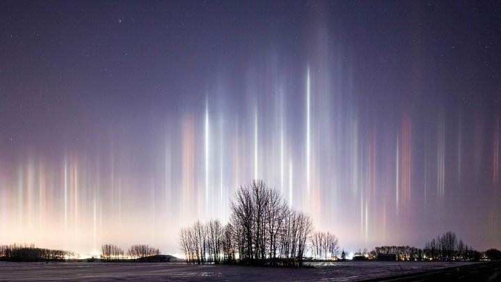 UIMITOR! Acest fenomen este observat rar în Canada, parcă este desprins de realitate (FOTO)