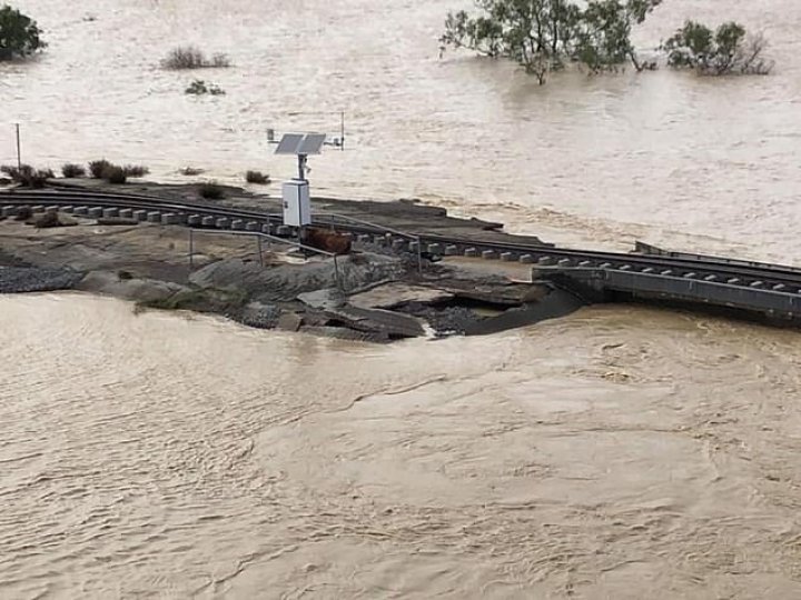 Dezastru în Australia. Mii de bovine au murit în urma inundaţiilor catastrofale (IMAGINI CU PUTERNIC IMPACT EMOŢIONAL)