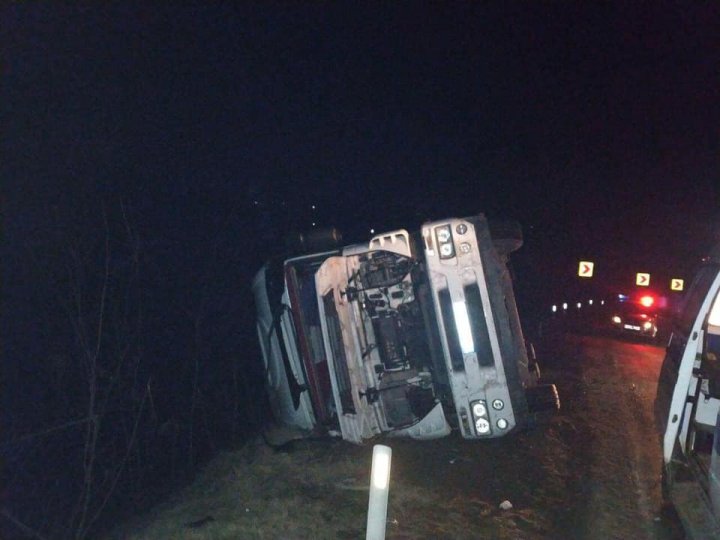 CEAŢA FACE RAVAGII în ţară. ACCIDENT GRAV în raionul Călăraşi: Sunt victime. Poliţia îndeamnă şoferii să fie precauţi (FOTO)