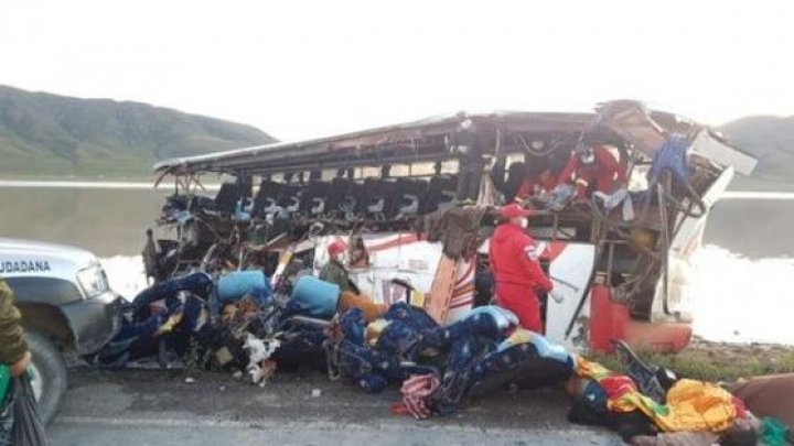 Cel puţin 25 de oameni AU MURIT într-un accident în Bolivia. Mai multe persoane sunt în stare gravă