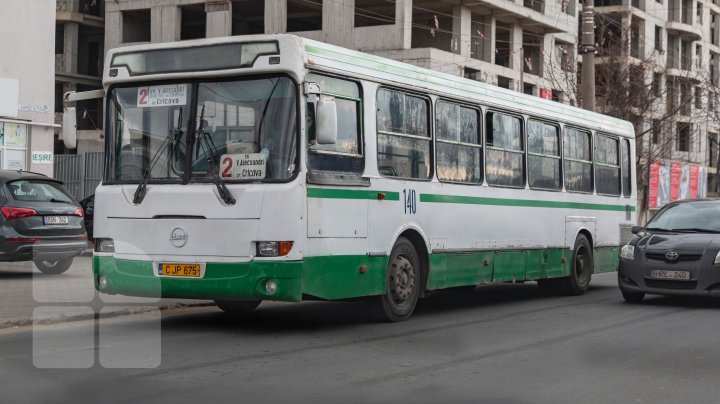 Cu rugină, zgomotoase și incomode. Cum arătau vechile autobuze care au fost înlocuite cu altele 25 (FOTOREPORT) 