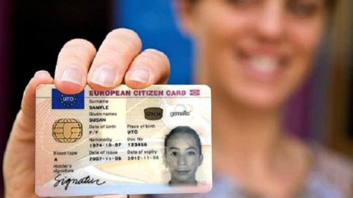 Cărţile de identitate ale cetăţenilor români se modifică. Cum vor arăta noile buletine