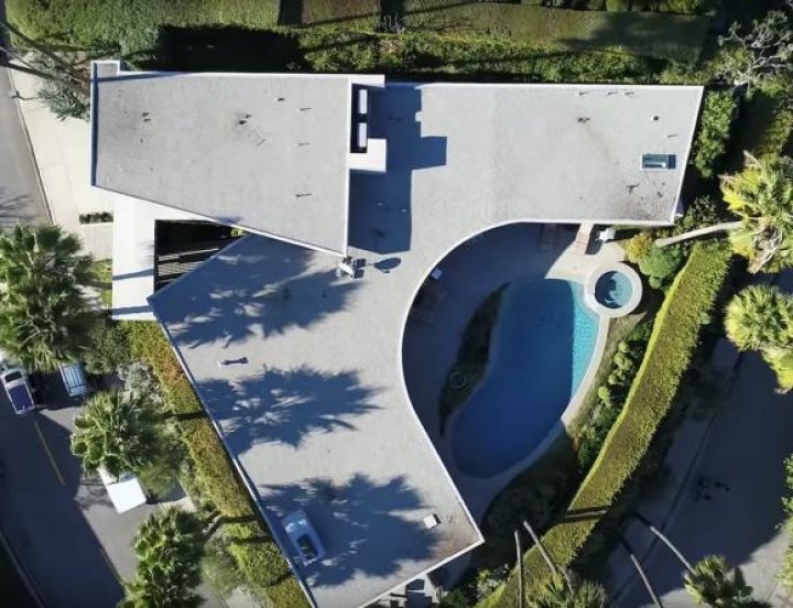 Cum arată casa lui Elon Musk, scoasă în vânzare cu 4,5 milioane de dolari (FOTO)