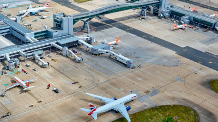 Scandalul cu dronele pe aeroportul Gatwick din Londra: Un lucrător al aeroportului ar sta în spatele incidentului