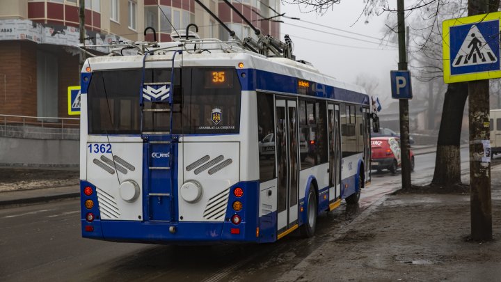 Veste bună pentru locuitorii din Durleşti. De astăzi, circulă noua linie de troleibuz 35 (FOTOREPORT)