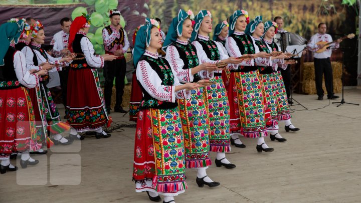 Chef de zile mari la Taraclia. Comunitatea bulgarilor a sărbătorit ziua Sfântului Trifon (FOTOREPORT)