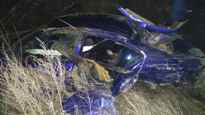 ACCIDENT GRAV în apropiere de Cojuşna: O maşină făcută praf (FOTO)