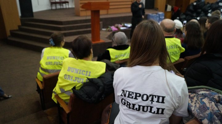 S-au implicat activ şi au fost premiaţi. Bunicii şi nepoţii grijulii din ţară au primit flori şi diplome (GALERIE FOTO)