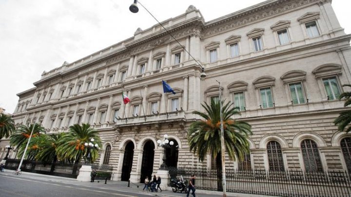 Două partide din Italia vor naţionalizarea capitalului Băncii Centrale italiene