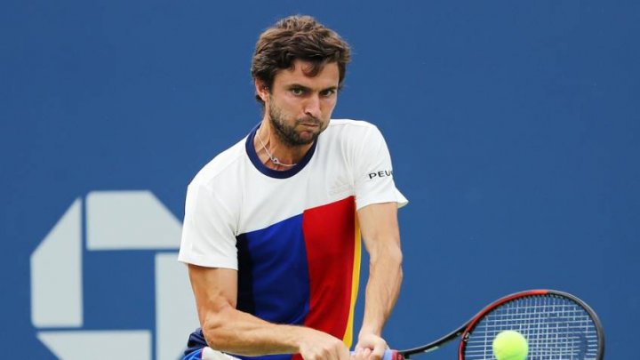 Tenismanul francez Gilles Simon s-a calificat în optimi la Marsilia