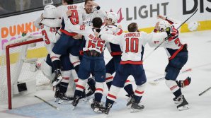 SPECTACOL PE GHEAȚĂ: Capitals au dispus de Hurricanes cu scorul de 4-1