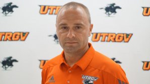 Avem selecţioner din America. Naționala feminină U-15 va fi condusă de Glad Bugariu