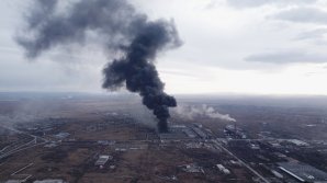 Coloană de fum vizibilă de la CÂŢIVA KILOMETRI. O fabrică de cauciucuri din Rusia a fost cuprinsă de flăcări infernale
