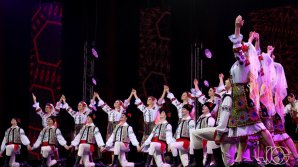 LA FINAL DE MĂRŢIŞOR, ansamblul Joc a pus în scenă un concert de excepţie