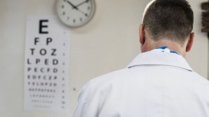 Mai mulţi de medici și angajați din sistemul de sănătate a primit diplome de onoare din partea Guvernului