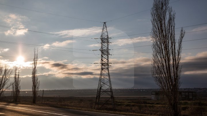 Se anunţă întreruperi de energie electrică. Ce localităţi vor rămâne fără lumină