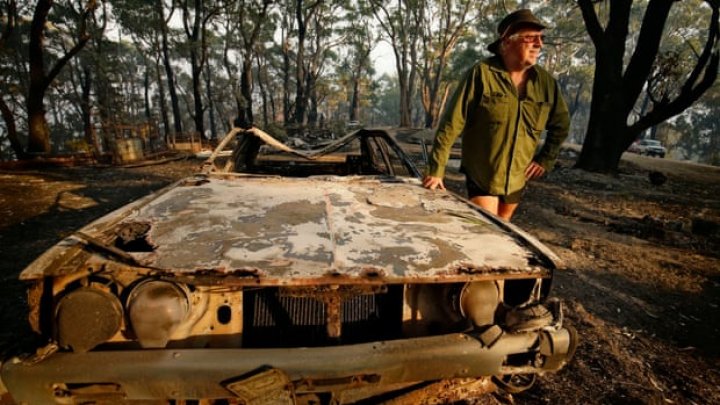 INCENDIU INFERNAL în Australia. Peste DOUĂ MII de pompieri s-au luptat cu flăcările devastatoare (VIDEO)