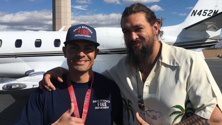 Avionul în care se afla Jason Momoa a aterizat de urgenţă. Pilotul a suspectat ceva GRAV