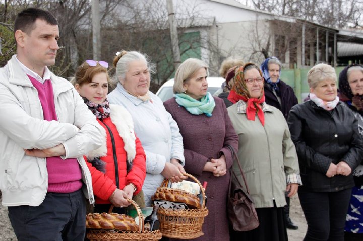 VESTE BUNĂ! În satul Codreanca, raionul Străşeni, a fost deschis un oficiu poştal nou (FOTO)