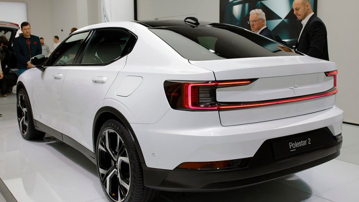 Geneva 2019: Polestar 2, un fastback 100% electric, creat să concureze cu Tesla Model 3 (VIDEO)