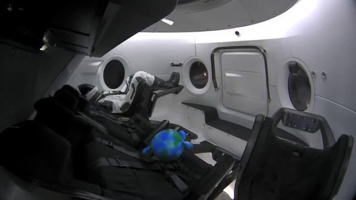 Momentul în care capsula Crew Dragon a SpaceX s-a conectat la Stația Spațială Internațională (VIDEO)