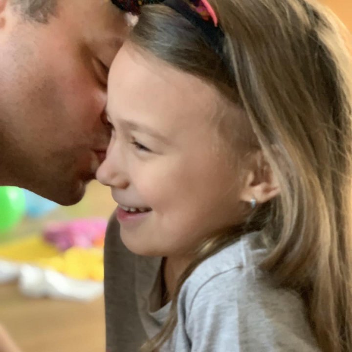 SĂRBĂTOARE în familia lui Andrian Candu. MESAJUL preşedintelui Parlamentului pentru fetiţa sa Vera (FOTO)