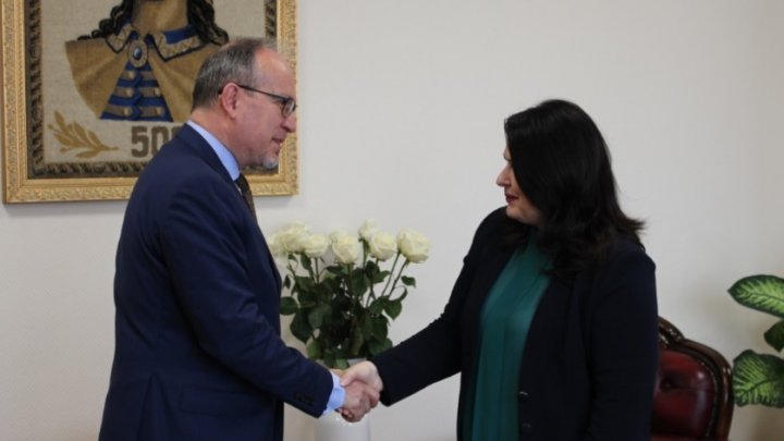 Cristina Lesnic s-a întâlnit cu ambasadorul României în Moldova, Daniel Ioniţă la Chişinău. Ce au discutat oficialii