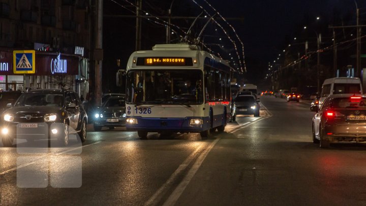 Mai multă lumină în Capitală. Pe strada Kiev au fost instalate 120 de becuri LED (FOTOREPORT)