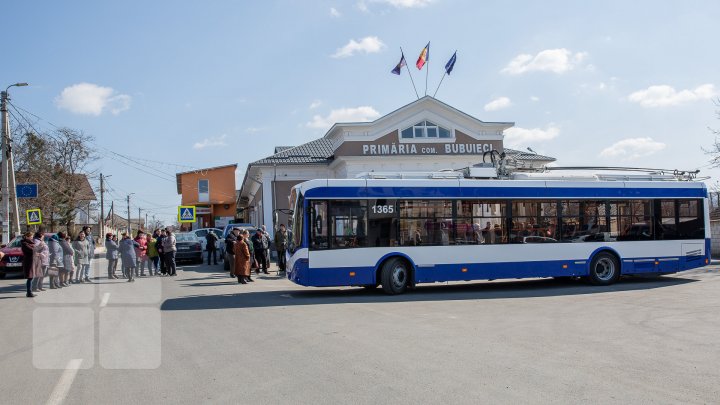 Veste bună pentru locuitorii din Bubuieci. Aceștia vor putea merge până acasă cu troleibuzul (FOTOREPORT)