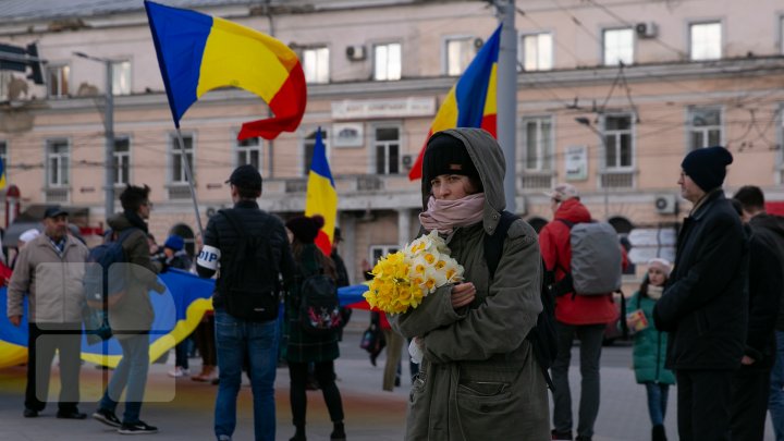 Marşul Tricolorului, la Chişinău. Cum s-a desfăşurat evenimentul (FOTO)