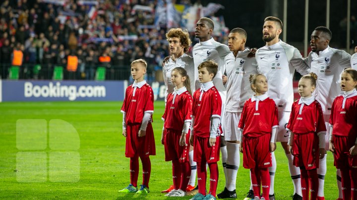 MECI SPECTACULOS PE STADIONUL ZIMBRU. Partida s-a terminat cu scorul de 4-1 pentru Franța (FOTOREPORT)