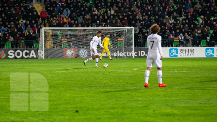 MECI SPECTACULOS PE STADIONUL ZIMBRU. Partida s-a terminat cu scorul de 4-1 pentru Franța (FOTOREPORT)