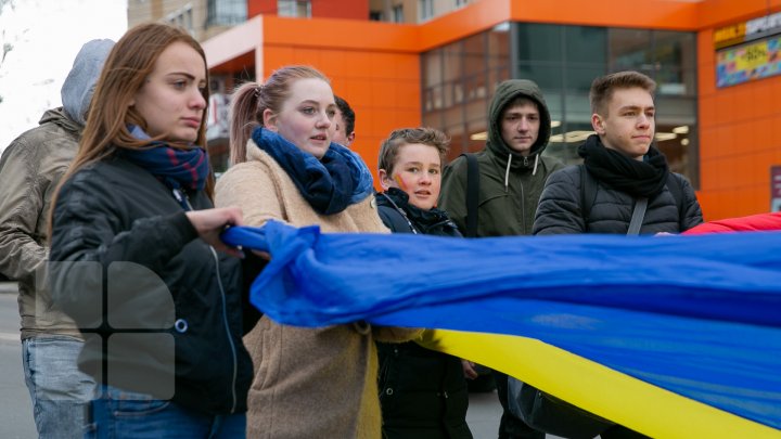 Marşul Tricolorului, la Chişinău. Cum s-a desfăşurat evenimentul (FOTO)