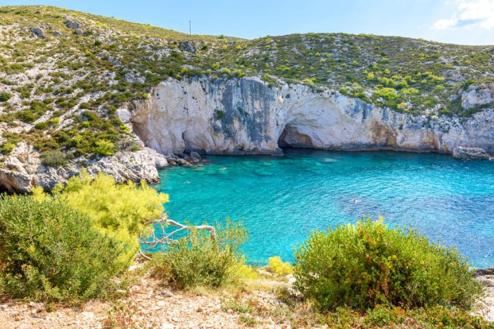 PRIVELIŞTI UIMITOARE! 10 locuri pe care trebuie neapărat să le vezi în Zakynthos (FOTO)