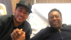 Pele, vizitat de Neymar. Vedeta lui PSG a postat o fotografie din spital