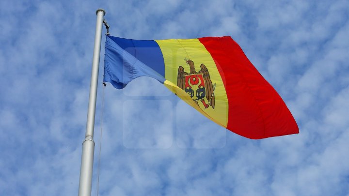 Ziua Drapelului şi a Stemei de Stat în Moldova: Acum 29 de ani, TRICOLORUL a fost arborat pentru PRIMA DATĂ