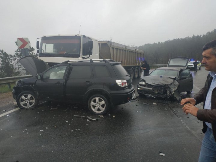 Bilanţul accidentelor din ultimele 24 de ore: ZECE Persoane au ajuns la spital (FOTO)