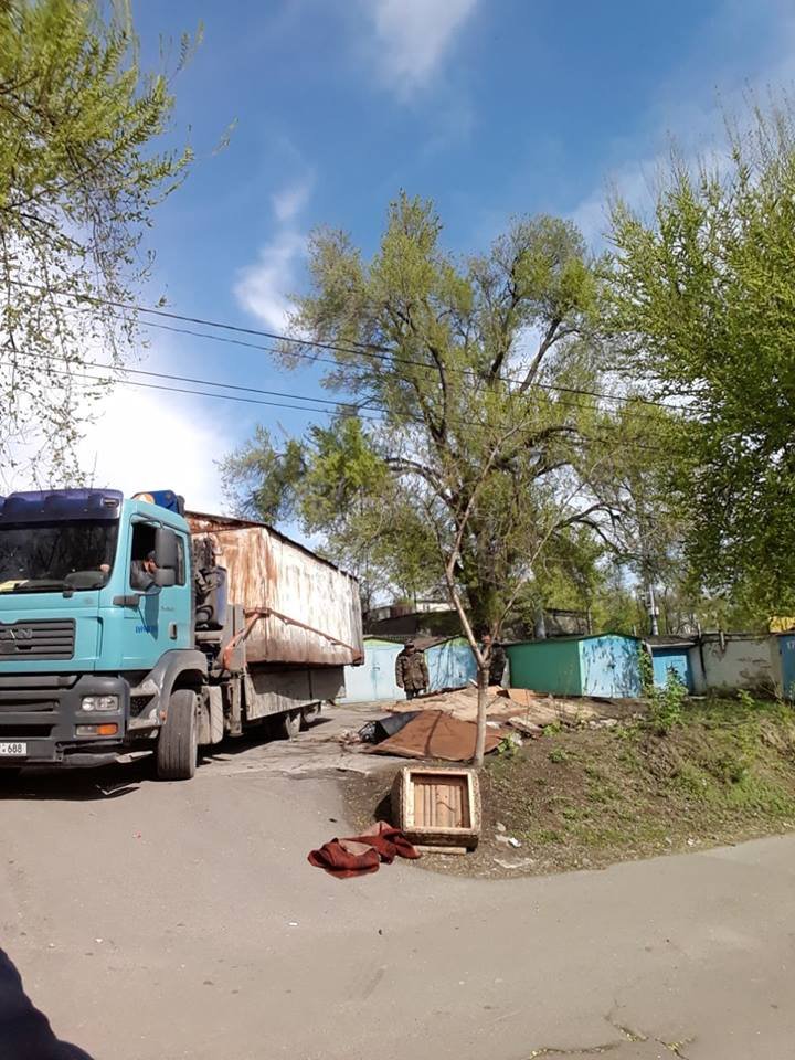 Un garaj metalic din sectorul Botanica al Capitalei, demontat (FOTO)