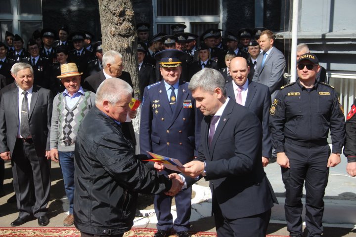 Mai mulţi angajaţi ai IGSU au depus JURĂMÂNTUL SOLEMN. Cine au fost prezenţi la eveniment