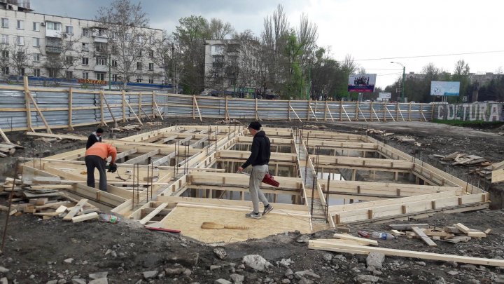 Chişinăul prinde culoare. Încă un havuz din Capitală va fi reconstruit (FOTO)