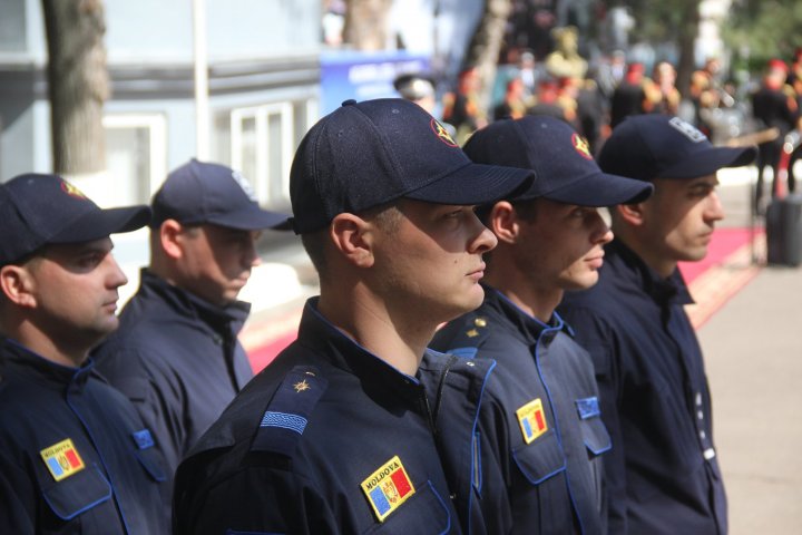 Mai mulţi angajaţi ai IGSU au depus JURĂMÂNTUL SOLEMN. Cine au fost prezenţi la eveniment