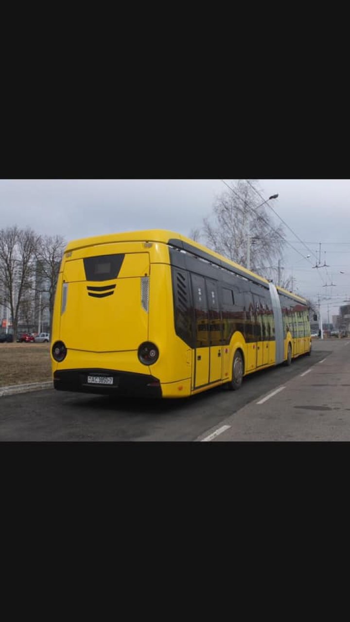 VESTE BUNĂ! Până la sfârșitul lunii septembrie vor fi asamblate două troleibuze dublu articulate