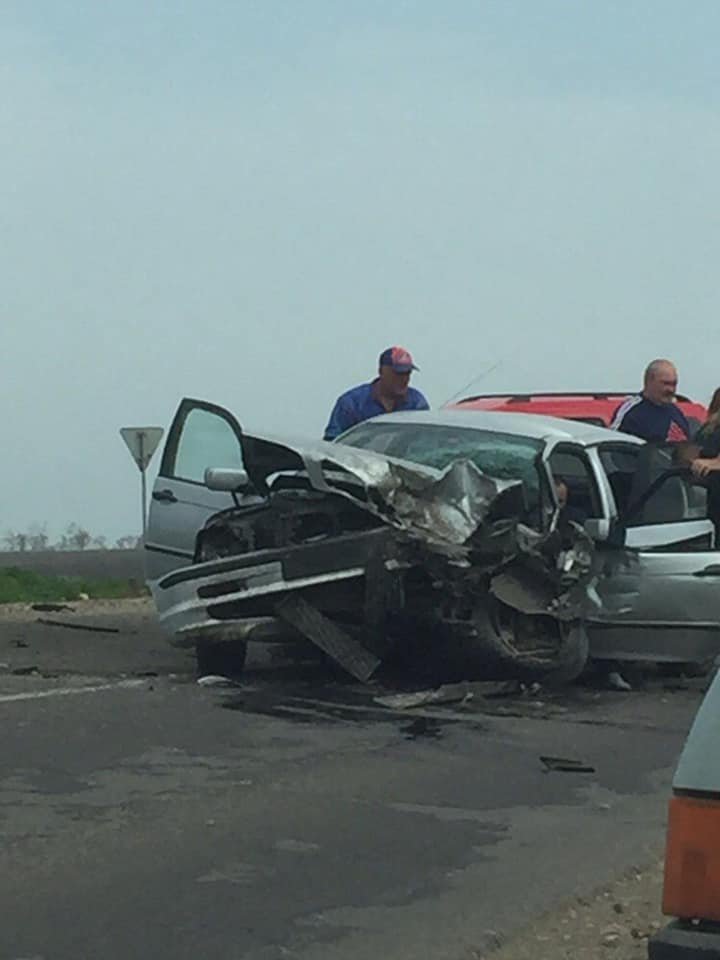 Atenţie, şoferi! Reduceţi viteza dacă vă deplasaţi pe această porţiune de traseu: Un accident GRAV a avut loc mai devreme (FOTO)